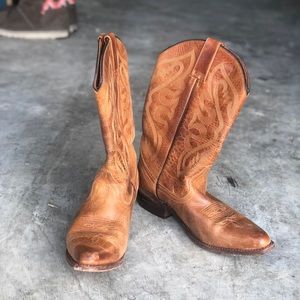 Cowboy boots - Oak Tree